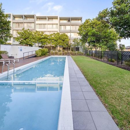 Oaks Nelson Bay Lure Suites Bagian luar foto