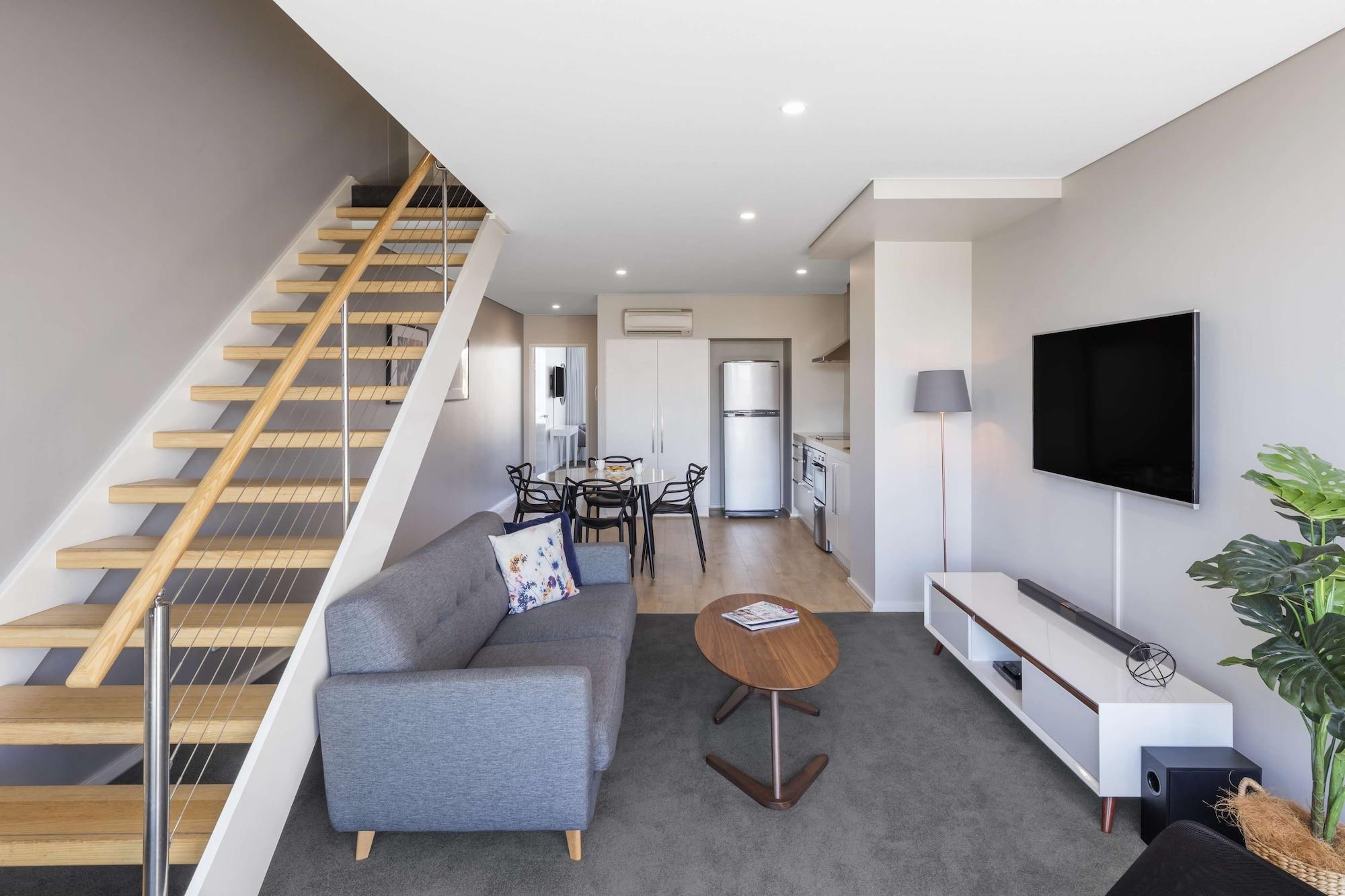 Oaks Nelson Bay Lure Suites Bagian luar foto