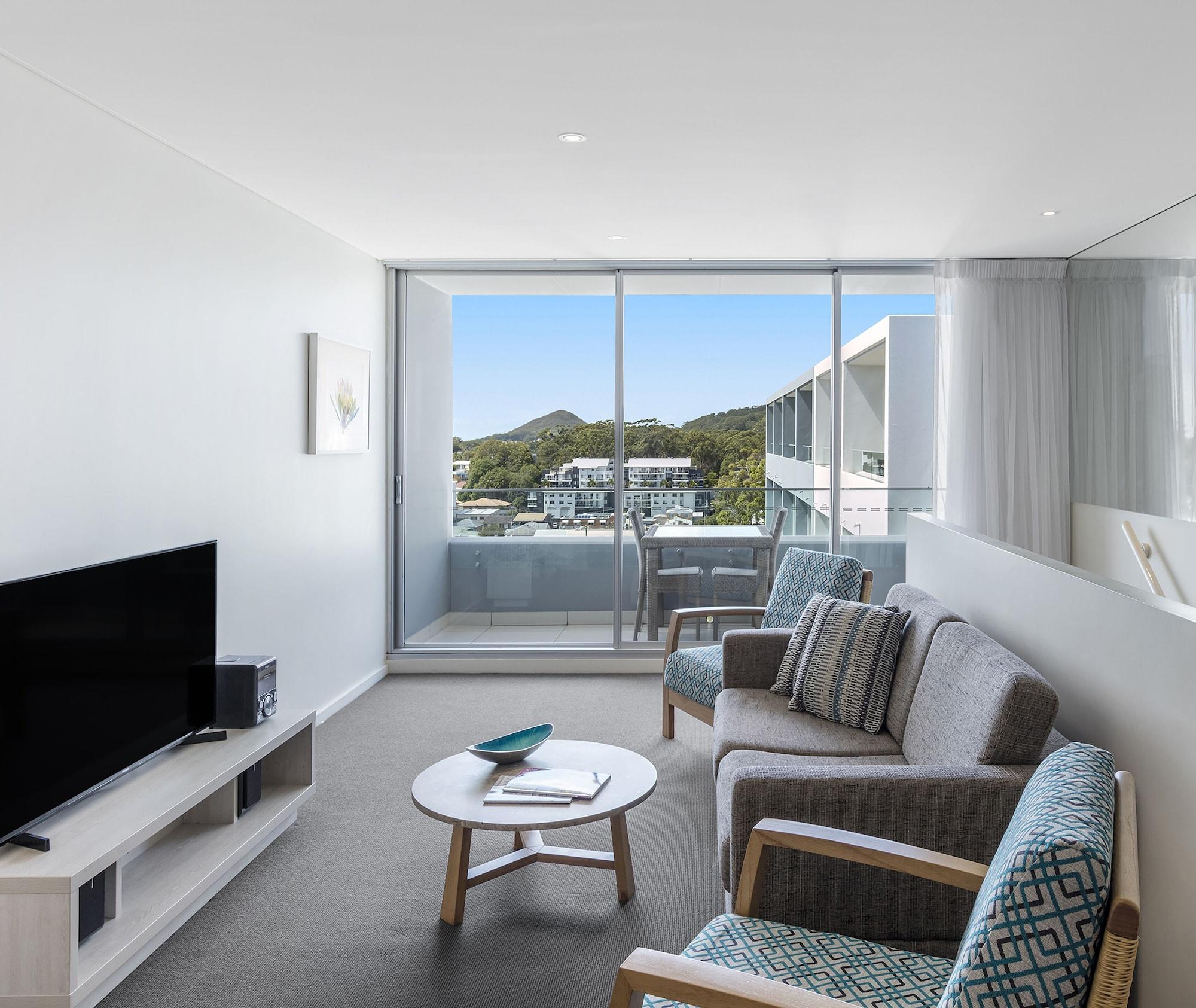 Oaks Nelson Bay Lure Suites Bagian luar foto