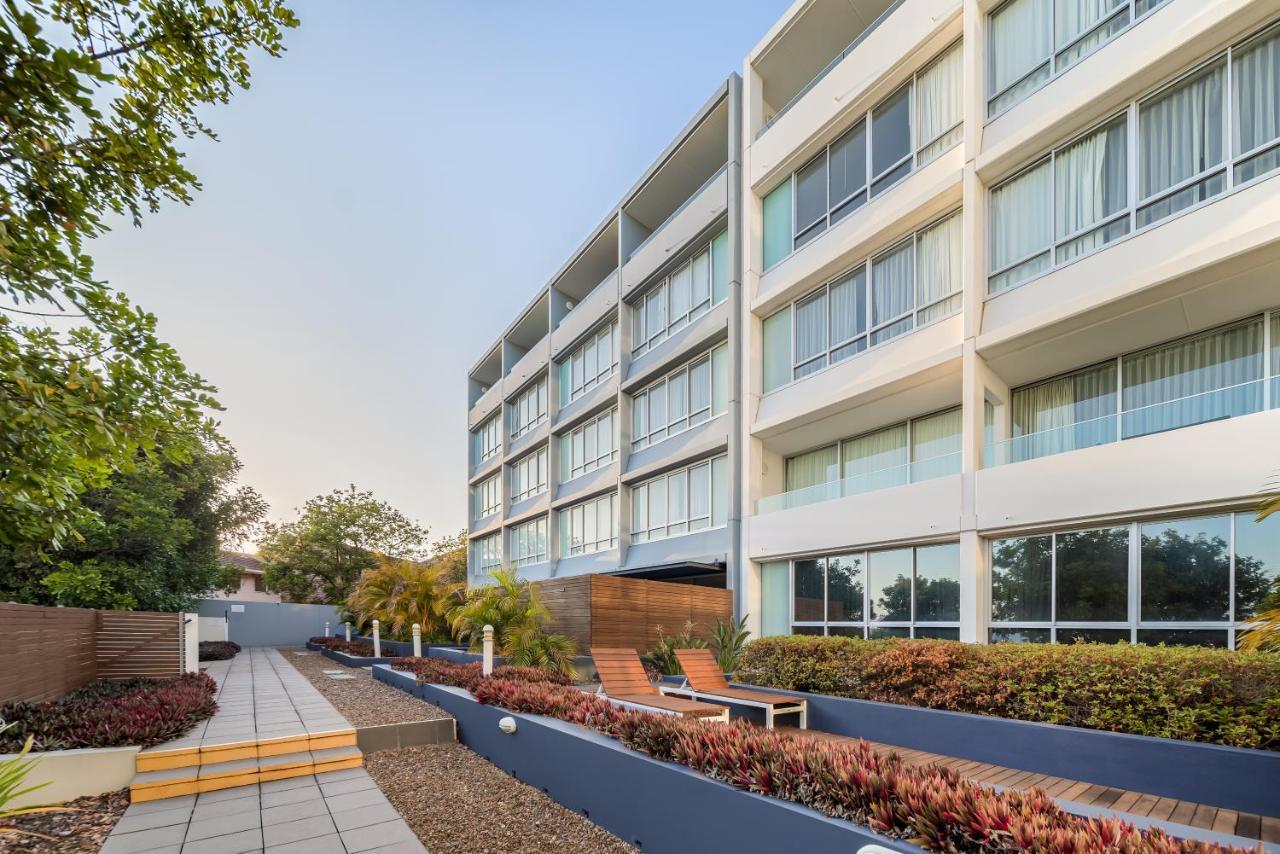 Oaks Nelson Bay Lure Suites Bagian luar foto